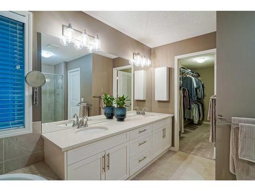 182 Mahogany Passage Se, Calgary, AB - Indoor Photo Showing Bathroom