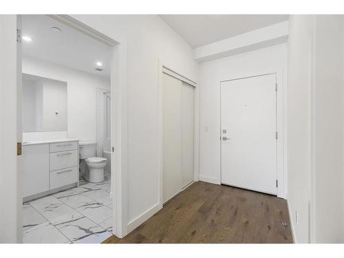 1509-60 Skyview Ranch Road Ne, Calgary, AB - Indoor Photo Showing Bathroom