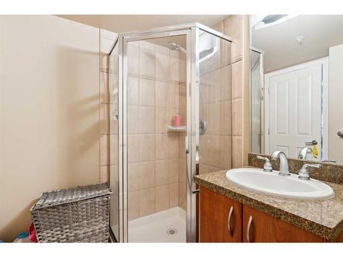 804-1088 6 Avenue Sw, Calgary, AB - Indoor Photo Showing Bathroom