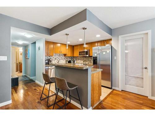 804-1088 6 Avenue Sw, Calgary, AB - Indoor Photo Showing Kitchen With Stainless Steel Kitchen With Upgraded Kitchen