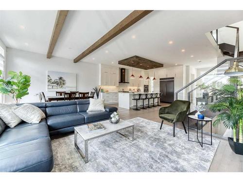 213 12A Street Ne, Calgary, AB - Indoor Photo Showing Living Room