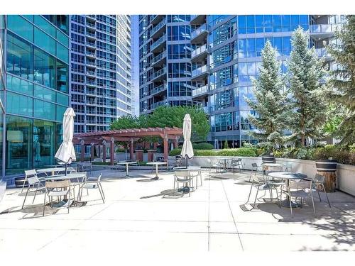 2904-225 11 Avenue Se, Calgary, AB - Outdoor