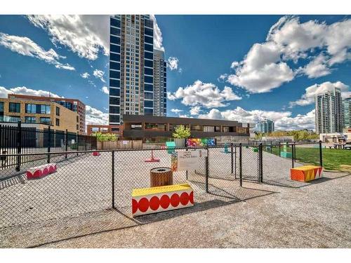 2904-225 11 Avenue Se, Calgary, AB - Outdoor