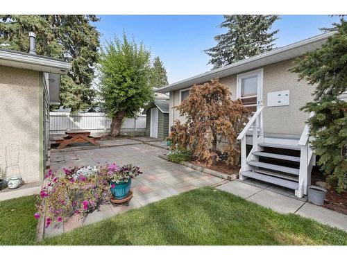 5348 La Salle Crescent Sw, Calgary, AB - Outdoor