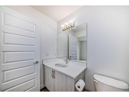 119 Belvedere Avenue Se, Calgary, AB - Indoor Photo Showing Bathroom