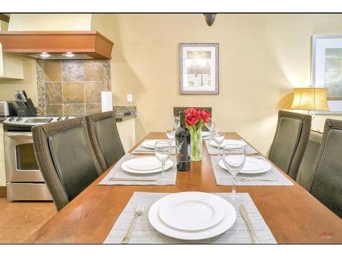 111-191 Kananaskis Way, Canmore, AB - Indoor Photo Showing Dining Room