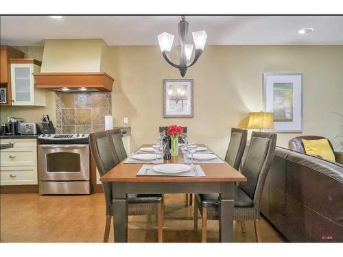 111-191 Kananaskis Way, Canmore, AB - Indoor Photo Showing Dining Room