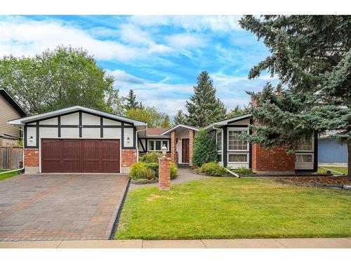 443 Wilderness Drive Se, Calgary, AB - Outdoor