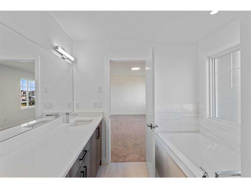 226 Kinniburgh Loop, Chestermere, AB - Indoor Photo Showing Bathroom