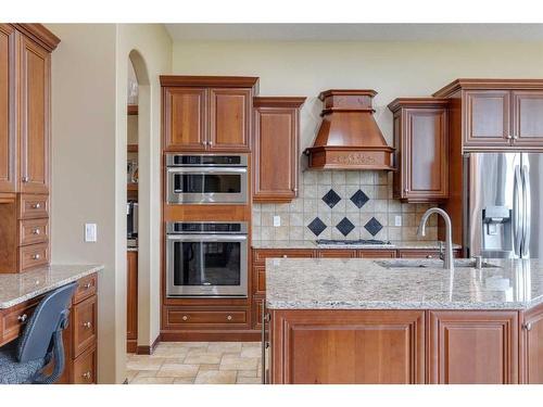 188 Valley Creek Road Nw, Calgary, AB - Indoor Photo Showing Kitchen