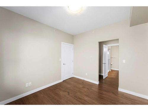 416-10 Walgrove Walk Se, Calgary, AB - Indoor Photo Showing Other Room