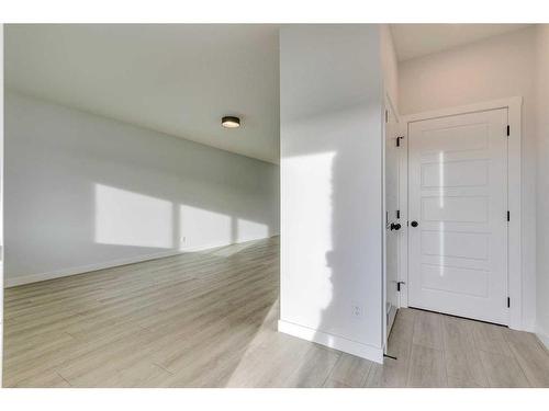 570 Wolf Willow Boulevard Se, Calgary, AB - Indoor Photo Showing Other Room