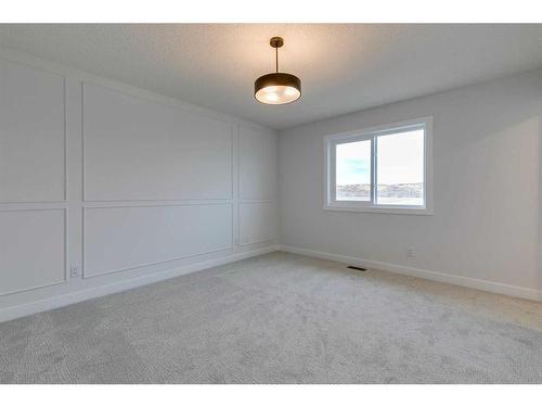 570 Wolf Willow Boulevard Se, Calgary, AB - Indoor Photo Showing Other Room