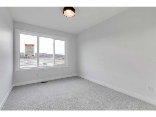 570 Wolf Willow Boulevard Se, Calgary, AB - Indoor Photo Showing Other Room