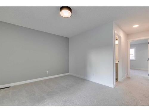 570 Wolf Willow Boulevard Se, Calgary, AB - Indoor Photo Showing Other Room