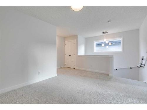 570 Wolf Willow Boulevard Se, Calgary, AB - Indoor Photo Showing Other Room