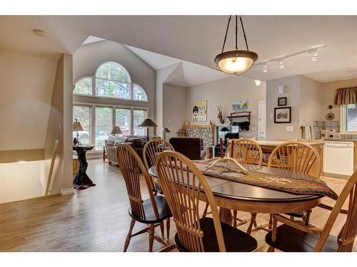 1-137 Stonecreek Road, Canmore, AB - Indoor Photo Showing Dining Room