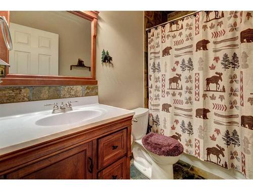 1-137 Stonecreek Road, Canmore, AB - Indoor Photo Showing Bathroom