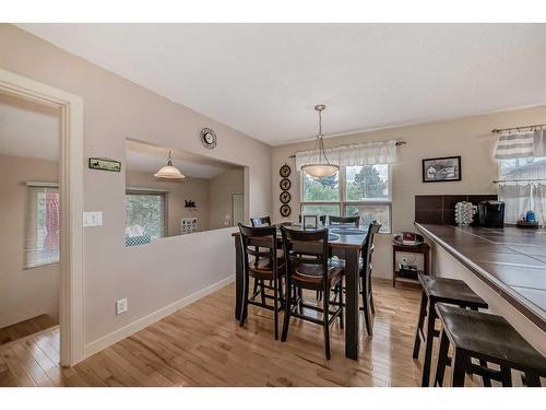 4509 49 Street, Sylvan Lake, AB - Indoor Photo Showing Dining Room