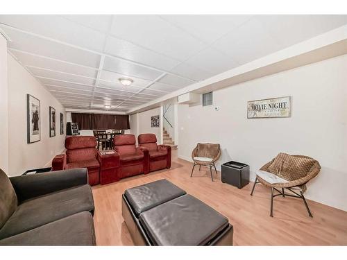 4509 49 Street, Sylvan Lake, AB - Indoor