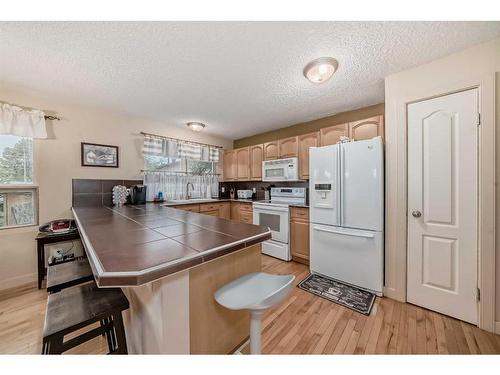 4509 49 Street, Sylvan Lake, AB - Indoor Photo Showing Other Room