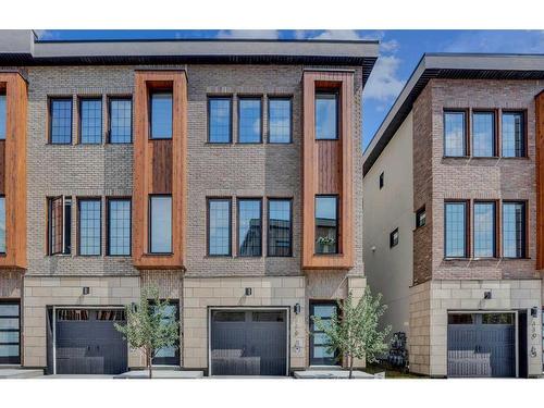 116-81 Greenbriar Place Nw, Calgary, AB - Outdoor With Facade