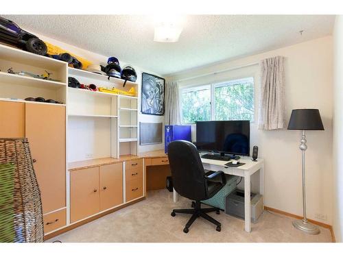 744 Hunterston Crescent Nw, Calgary, AB - Indoor Photo Showing Office