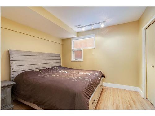 2016 8 Avenue Nw, Calgary, AB - Indoor Photo Showing Bedroom