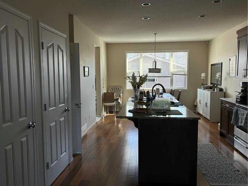 212 New Brighton Grove Se, Calgary, AB - Indoor Photo Showing Kitchen