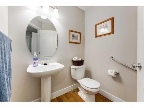 110 Invermere Drive, Chestermere, AB - Indoor Photo Showing Bathroom