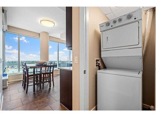 1607-211 13 Avenue Se, Calgary, AB - Indoor Photo Showing Laundry Room