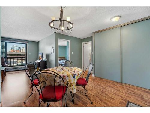 1001-924 14 Avenue Sw, Calgary, AB - Indoor Photo Showing Dining Room