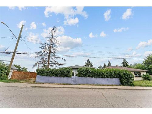 4008 Centre A Street Ne, Calgary, AB - Outdoor