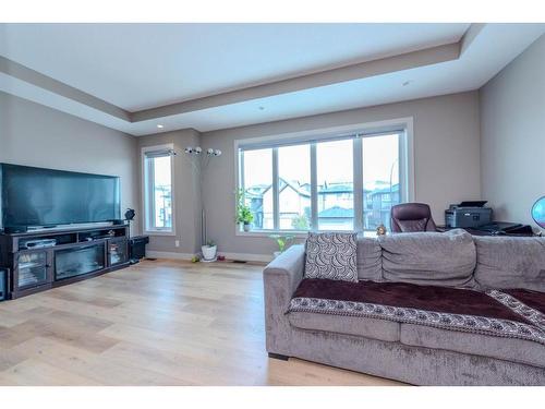 105 Carringvue Manor Nw, Calgary, AB - Indoor Photo Showing Living Room