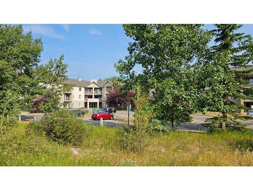 311-4000 Citadel Meadow Point Nw, Calgary, AB - Outdoor