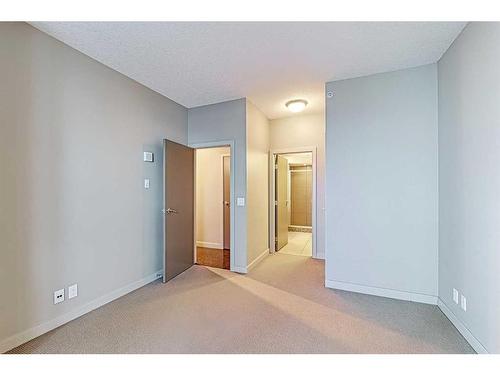 903-220 12 Avenue Se, Calgary, AB - Indoor Photo Showing Other Room