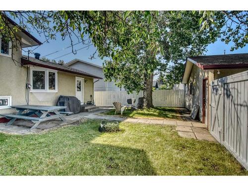 6151 Penworth Road Se, Calgary, AB - Outdoor With Exterior