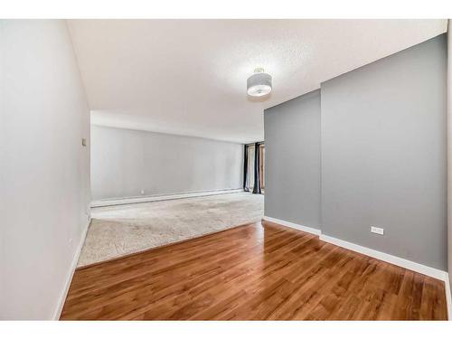 305-323 13 Avenue Sw, Calgary, AB - Indoor Photo Showing Other Room