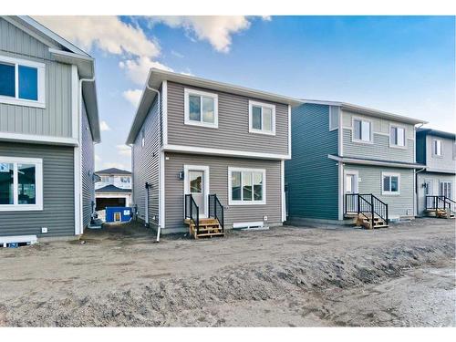 816 Midtown Drive Sw, Airdrie, AB - Outdoor