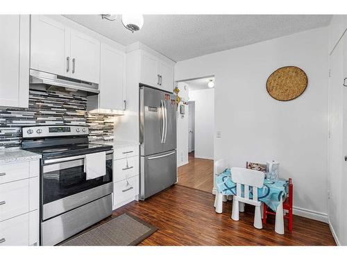 288 Whitewood Place Ne, Calgary, AB - Indoor Photo Showing Kitchen With Upgraded Kitchen