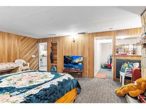 288 Whitewood Place Ne, Calgary, AB - Indoor Photo Showing Bedroom