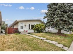 621 McKinnon Drive NE Calgary, AB T2E 6A4