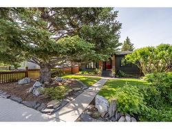 1809 18 Avenue NW Calgary, AB T2M 0X6