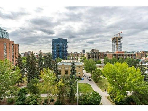 708-310 12 Avenue Sw, Calgary, AB - Outdoor With View