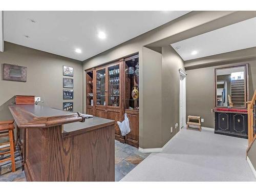 85 Royal Crest Terrace Nw, Calgary, AB - Indoor