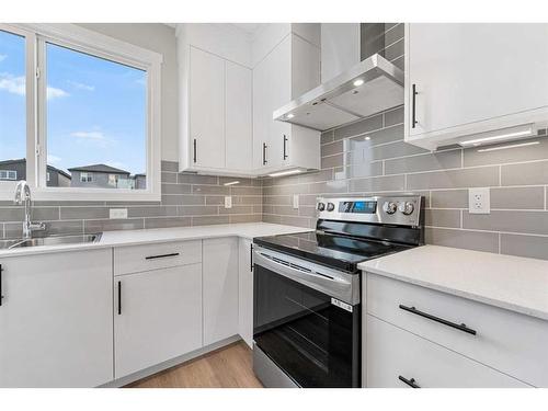 45 Corner Glen Way Ne, Calgary, AB - Indoor Photo Showing Kitchen With Stainless Steel Kitchen