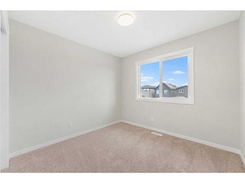 45 Corner Glen Way Ne, Calgary, AB - Indoor Photo Showing Other Room