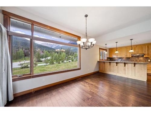 105 Riva Court, Canmore, AB - Indoor Photo Showing Kitchen