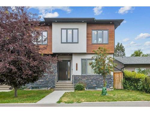 2022 37 Street Sw, Calgary, AB - Outdoor