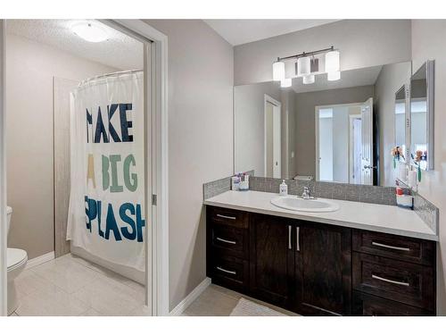 1881 Reunion Terrace Nw, Airdrie, AB - Indoor Photo Showing Bathroom